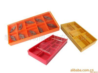 攀迪切削工具塑膠包裝-廣東省東莞市石排鎮福隆第二工業區三路-我司專業生產刀具盒以及刀具配件,主要產品:伸縮盒、刀片盒、絲攻盒、銑刀盒、注塑盒、鉆石刀片盒、刀柄盒、圓柱盒、螺絲、扳手&hellip;產品質量有保證,價格合理。歡迎來電咨詢洽談合作!謝謝!-產品展廳